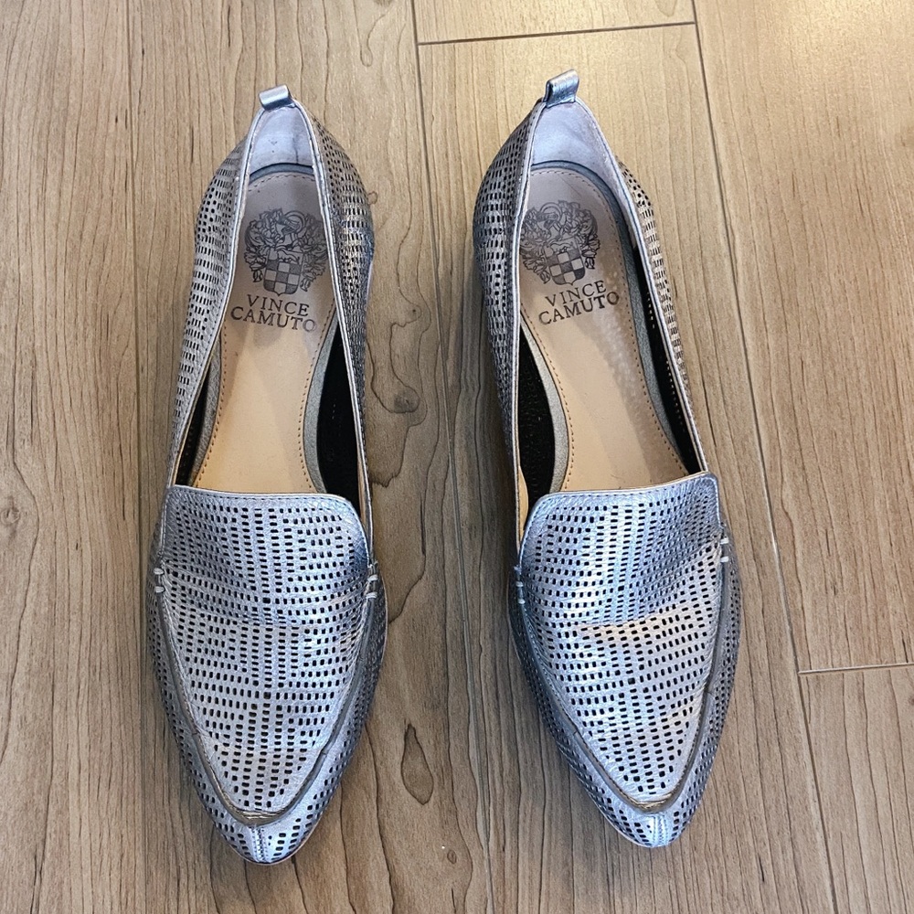 Vince Camuto Kade Cutout Loafers in Black & Silver